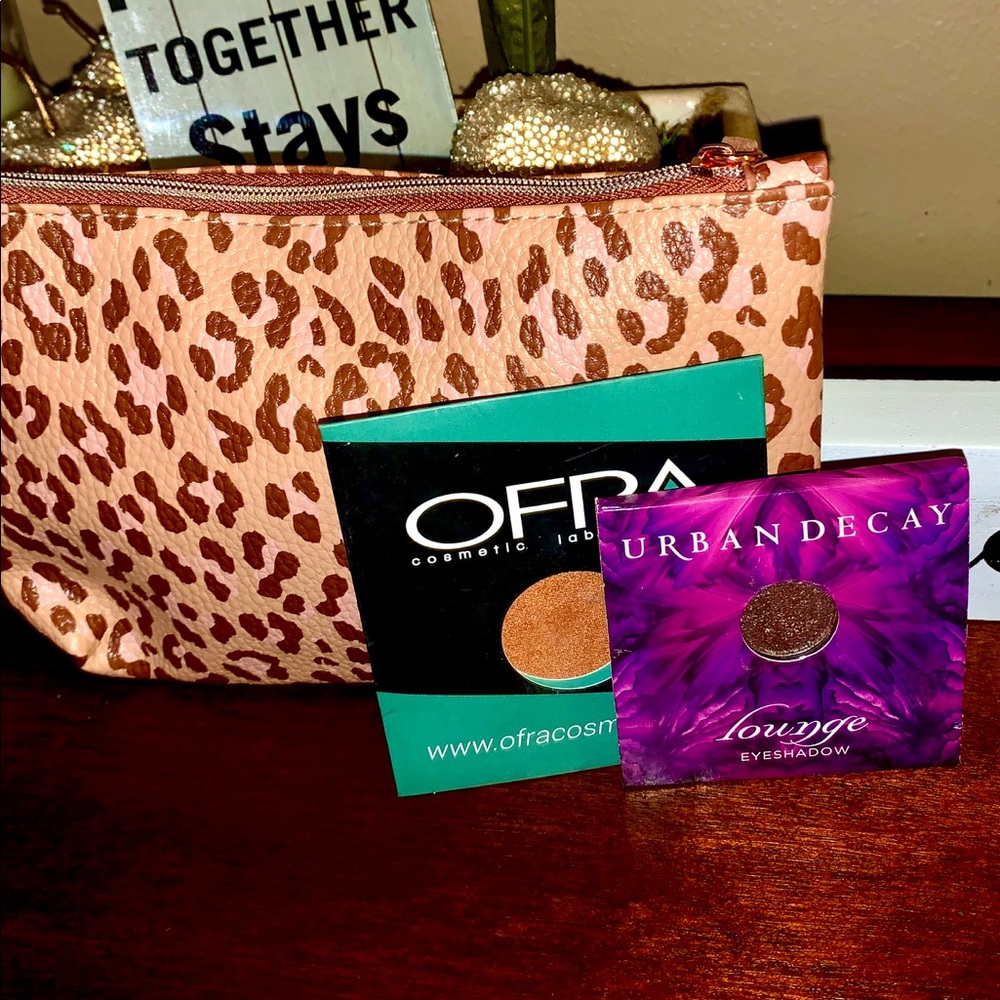 Urban decay lounge & Ofra syrup eyeshadow & bag NWT